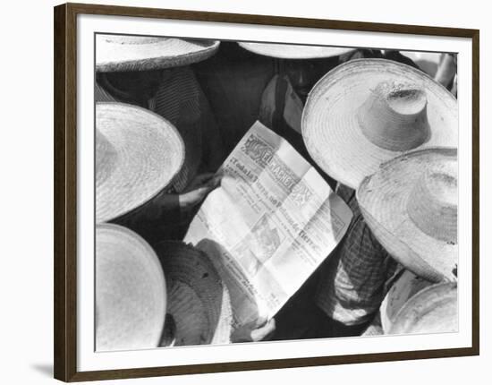 Campesinos Reading El Machete, Mexico City, 1929-Tina Modotti-Framed Premium Giclee Print