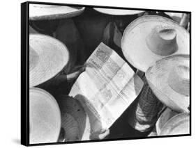 Campesinos Reading El Machete, Mexico City, 1929-Tina Modotti-Framed Stretched Canvas