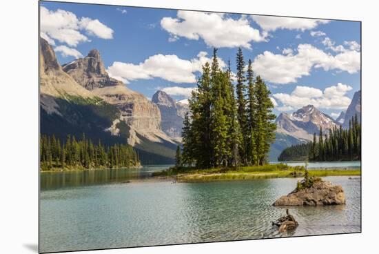 Canada, Alberta, Jasper National Park, Maligne Lake and Spirit Island-Jamie & Judy Wild-Mounted Premium Photographic Print