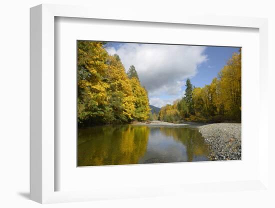 Canada, British Columbia, Vancouver Island, Cowichan Valley-Kevin Oke-Framed Photographic Print