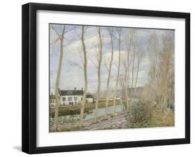 Canal Du Loing, 1892-Alfred Sisley-Framed Giclee Print