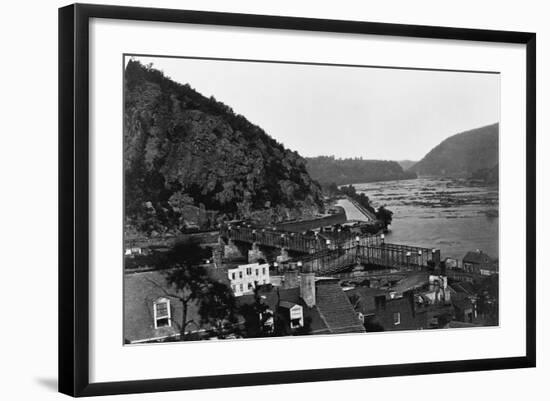 Canal-null-Framed Photographic Print