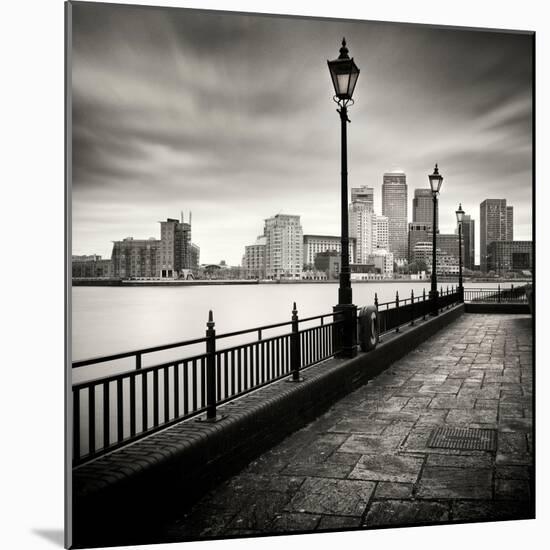 Canary Wharf, London-Craig Roberts-Mounted Photographic Print