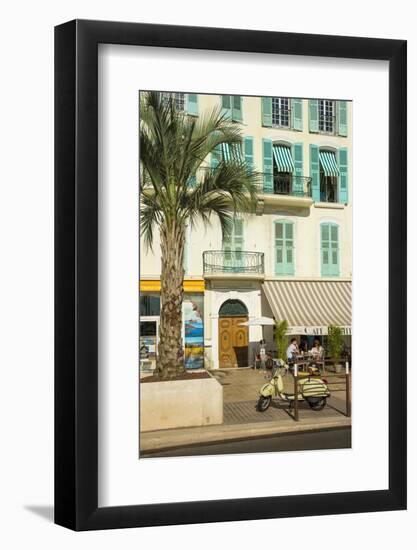 Cannes, Alpes-Maritimes, Provence-Alpes-Cote D'Azur, French Riviera, France-Jon Arnold-Framed Photographic Print