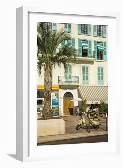 Cannes, Alpes-Maritimes, Provence-Alpes-Cote D'Azur, French Riviera, France-Jon Arnold-Framed Photographic Print