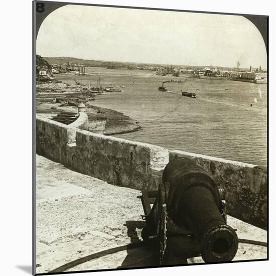 Cannon, Morro Castle, Havana, Cuba-Underwood & Underwood-Mounted Photographic Print