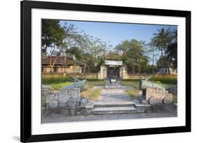 Cannons at Fine Arts Museum, Citadel, Hue, Thua Thien-Hue, Vietnam, Indochina, Southeast Asia, Asia-Ian Trower-Framed Photographic Print