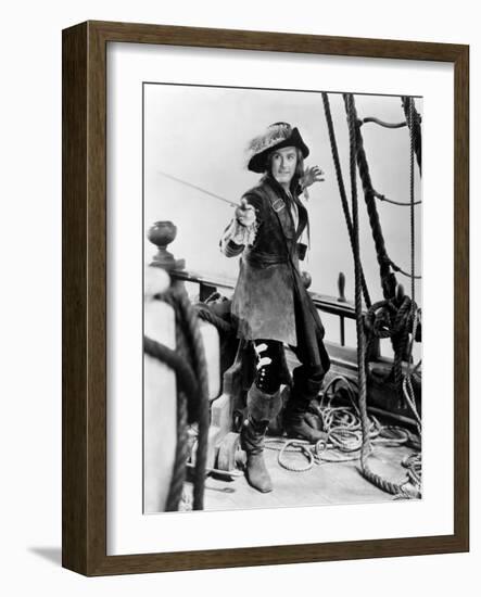Captain Blood, Errol Flynn, 1935-null-Framed Photo