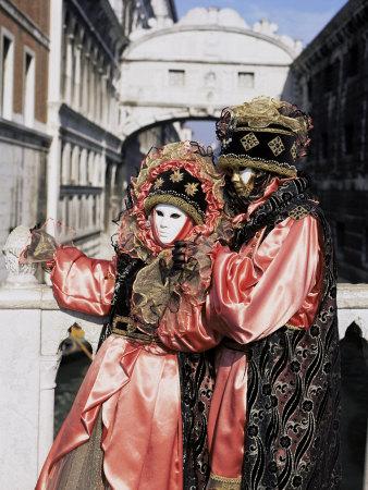 https://imgc.allpostersimages.com/img/posters/carnival-costumes-venice-veneto-italy_u-L-P1M2PB0.jpg?artPerspective=n