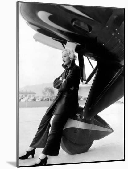 Carole Lombard, 1935-null-Mounted Photo