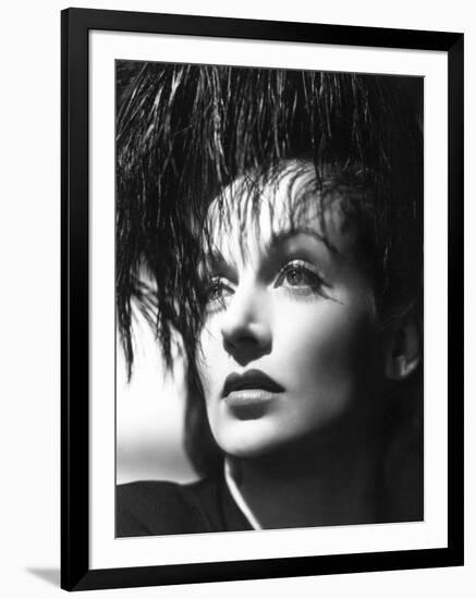 Carole Lombard, 1941-null-Framed Photographic Print