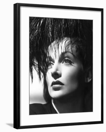 Carole Lombard, 1941-null-Framed Photographic Print