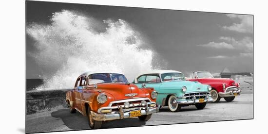 Cars in Avenida de Maceo, Havana, Cuba (BW)-Pangea Images-Mounted Giclee Print