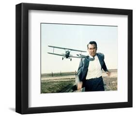 Cary Grant, North by Northwest, 1959-null-Framed Photo