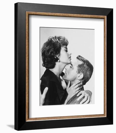 Cary Grant & Sophia Loren-null-Framed Photo