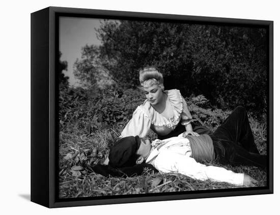 Casque d'Or Golden helmet by JacquesBecker with Serge Reggiani, Simone Signoret, 1952 (b/w photo)-null-Framed Stretched Canvas