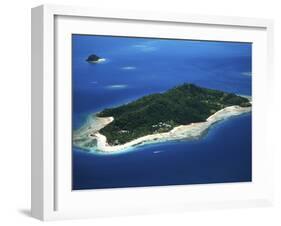 Castaway Island Resort, Mamanuca Islands, Fiji-David Wall-Framed Premium Photographic Print
