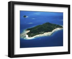 Castaway Island Resort, Mamanuca Islands, Fiji-David Wall-Framed Photographic Print