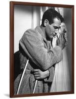 CAT ON A HOT TIN ROOF, 1958 directed by RICHARD BROOKS Paul Newman (b/w photo)-null-Framed Photo