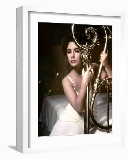 Cat on a Hot Tin Roof, Elizabeth Taylor, Directed by Richard Brooks, 1958-null-Framed Photo