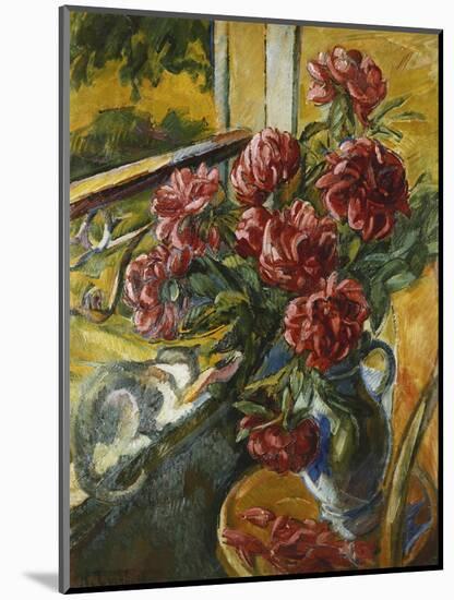 Cat on the Edge of the Window-Nicolas Alexandrovitch Tarkhoff-Mounted Giclee Print