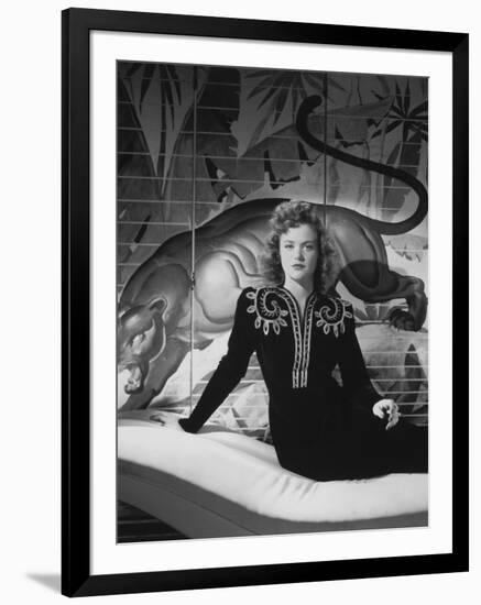 Cat People, 1942-null-Framed Photographic Print