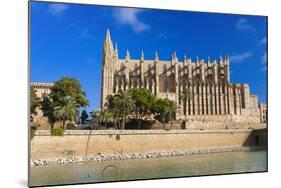 Cathedral of Santa Maria of Palma, Majorca, Balearic Islands, Spain.-Nico Tondini-Mounted Photographic Print