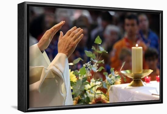 Catholic Mass, Eucharist celebration, France-Godong-Framed Photographic Print