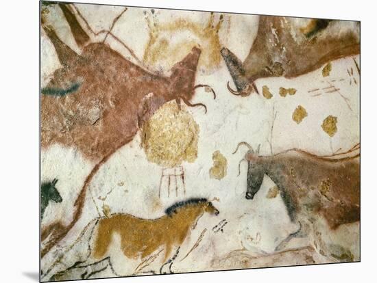 Cave of Lascaux, Ceiling of the Diverticulum: a Horse and Three Cows, C. 17,000 BC-null-Mounted Giclee Print