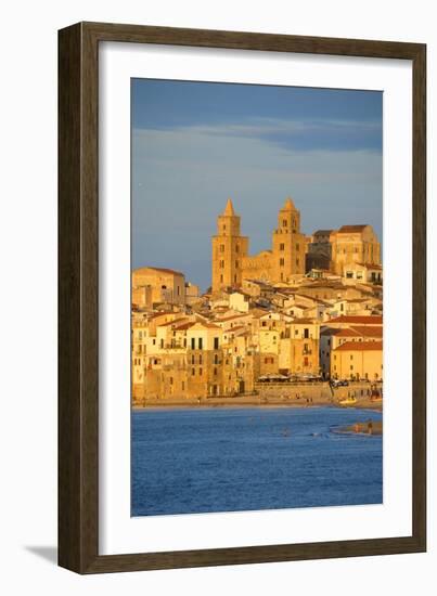 Cefalu, Sicily, Italy, Europe.-Marco Simoni-Framed Photographic Print