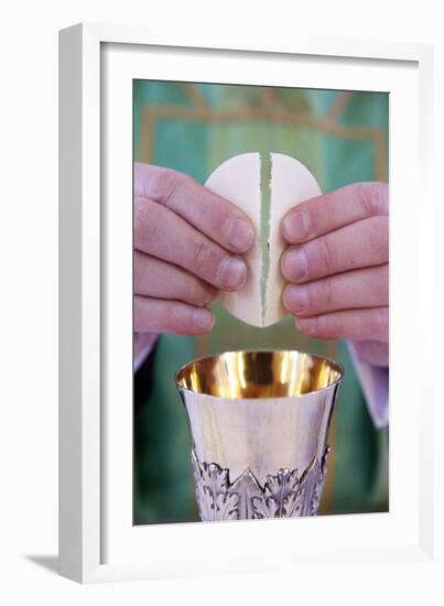 Celebration of the Eucharist, Catholic Mass, Villemomble, Seine-Saint-Denis, France, Europe-Godong-Framed Photographic Print