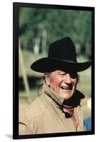 Cent Dollars pour un Sherif TRUE GRIT by Henry Athaway with John Wayne, 1969 (photo)-null-Framed Photo