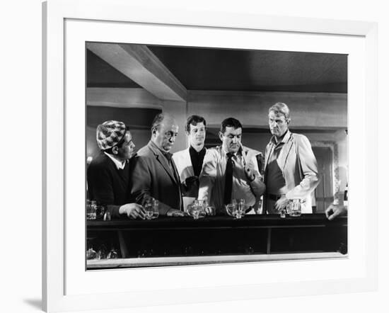 CENT MILLE DOLLARS AU SOLEIL, 1964 by HENRI VERNEUIL Bernard Blier, Jean-Paul Belmondo, Lino Ventur-null-Framed Photo