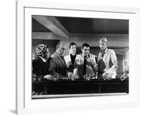 CENT MILLE DOLLARS AU SOLEIL, 1964 by HENRI VERNEUIL Bernard Blier, Jean-Paul Belmondo, Lino Ventur-null-Framed Photo