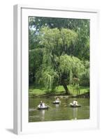 Central Park Couple I-Jeff Pica-Framed Photographic Print