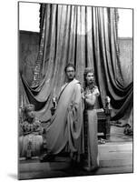 Cesar and Cleopatre CAESAR AND CLEOPATRA by GabrielPascal with Anthony Harvey, Claude Rains, Vivien-null-Mounted Photo