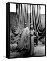 Cesar and Cleopatre CAESAR AND CLEOPATRA by GabrielPascal with Anthony Harvey, Claude Rains, Vivien-null-Framed Stretched Canvas