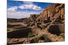 Chaco Ruins in the Chaco Culture Nat'l Historic Park, UNESCO World Heritage Site, New Mexico, USA-Michael Runkel-Mounted Photographic Print