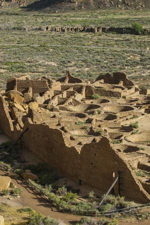 https://imgc.allpostersimages.com/img/posters/chaco-ruins-in-the-chaco-culture-nat-l-historic-park-unesco-world-heritage-site-new-mexico-usa_u-L-PIB2FH0.jpg?artPerspective=n