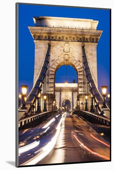 Chain Bridge at Night, UNESCO World Heritage Site, Budapest, Hungary, Europe-Ben Pipe-Mounted Photographic Print
