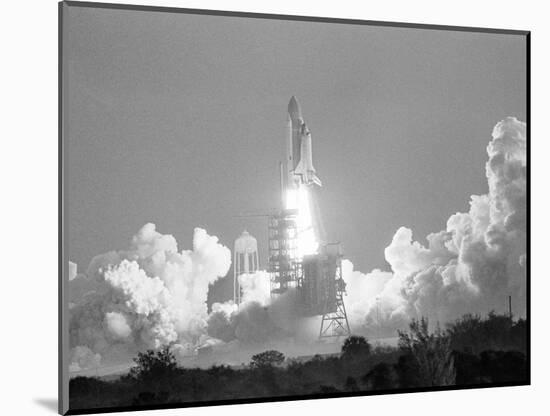 Challenger Liftoff 1984-Glenda Dixon-Mounted Photographic Print