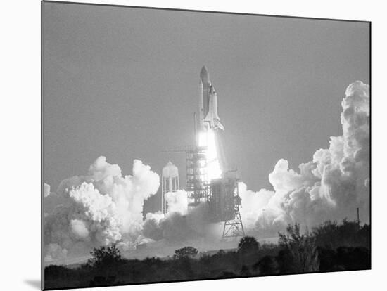 Challenger Liftoff 1984-Glenda Dixon-Mounted Photographic Print