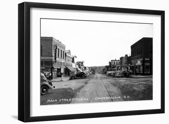 Chamberlain, South Dakota - Northern View up Main Street-Lantern Press-Framed Art Print