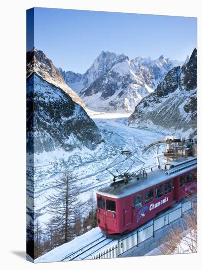 Chamonix-Mont-Blanc, French Alps, Haute Savoie, Chamonix, France-Gavin Hellier-Stretched Canvas