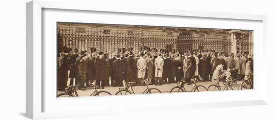 'Changing of the Guard, Buckingham Palace, December 4th', 1936 (1937)-Unknown-Framed Photographic Print