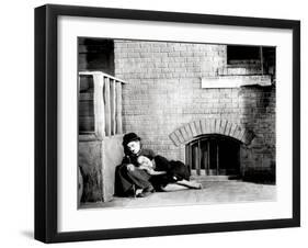 Charlie Chaplin, Paulette Goddard. "The Masses" 1936, "Modern Times" Directed by Charles Chaplin-null-Framed Photographic Print