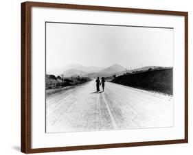 Charlie Chaplin, Paulette Goddard. "The Masses" 1936, "Modern Times" Directed by Charles Chaplin-null-Framed Photographic Print