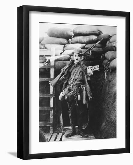 Charlie Chaplin, Shoulder Arms, 1918-null-Framed Photographic Print