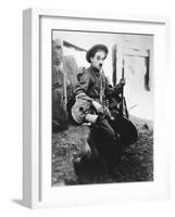 Charlie Chaplin, Shoulder Arms, 1918-null-Framed Photographic Print