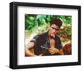 Charlie Sheen - Platoon-null-Framed Photo